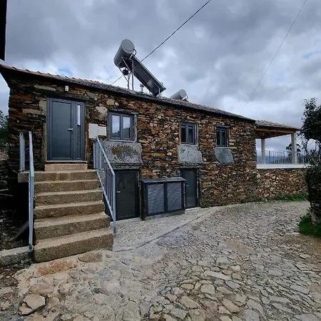 Casa De Baixo Studios Arouca Exterior photo